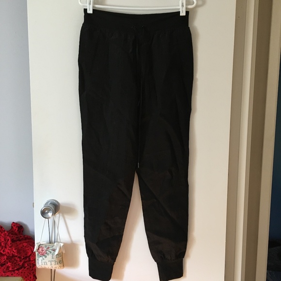 RAG & BONE Black Lightweight Pull On Parachute Pants S - Picture 2 of 5